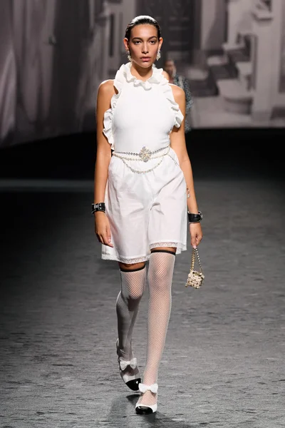 Look 7